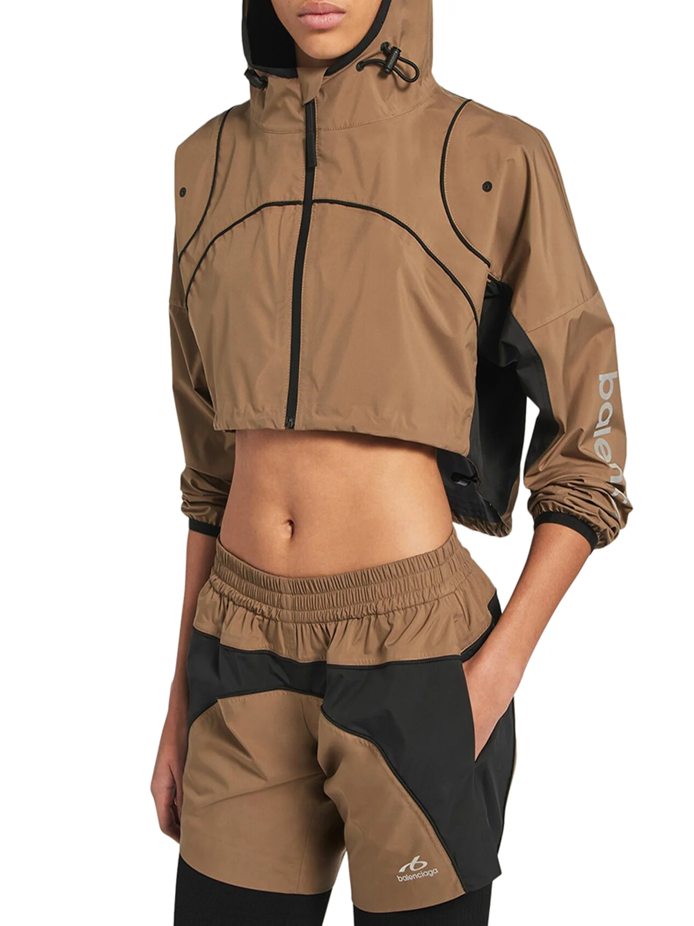 TECHWEAR CROPPED JACKET IN CAMEL - Image 3