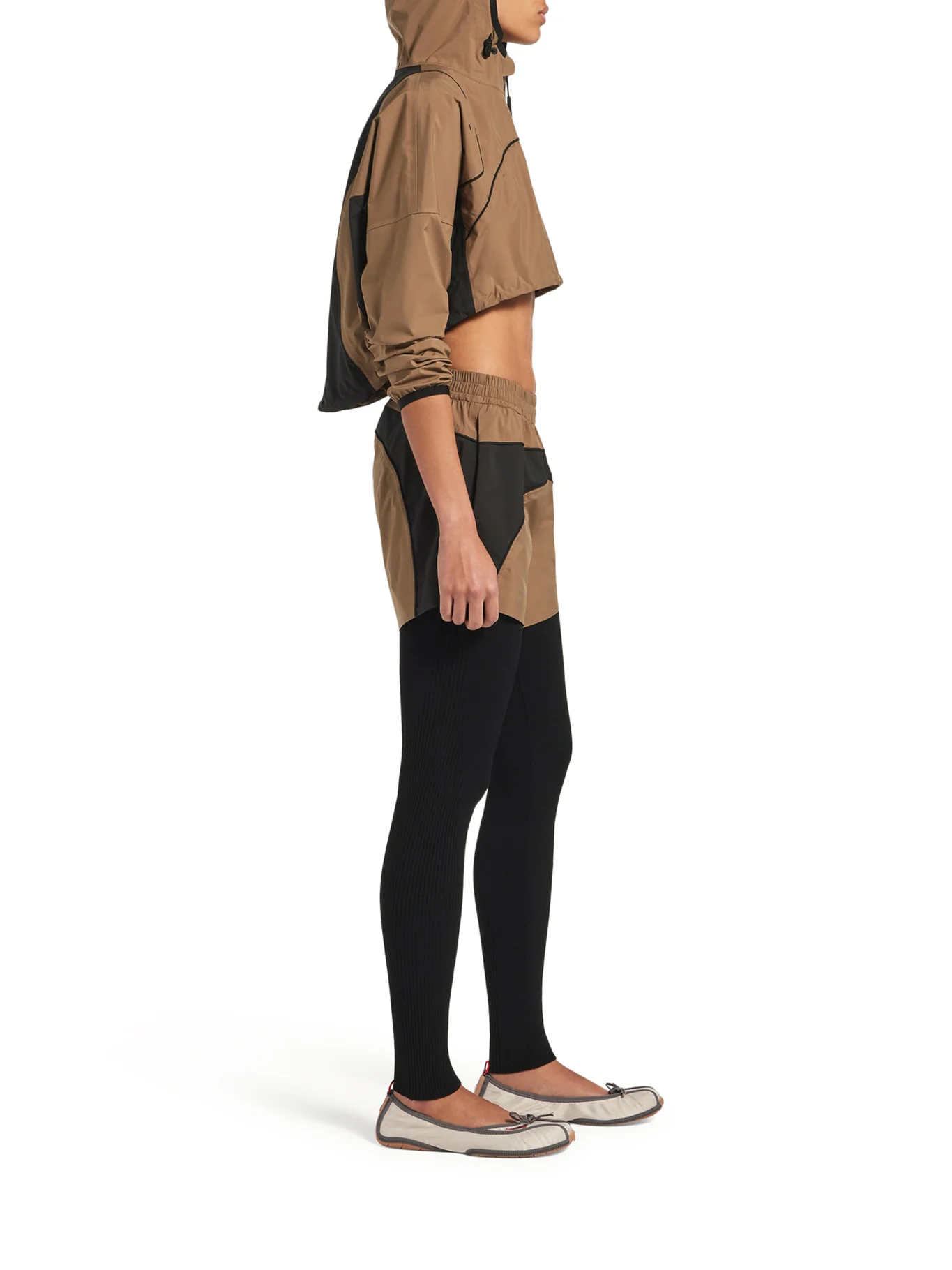TECHWEAR CROPPED JACKET IN CAMEL - Image 5