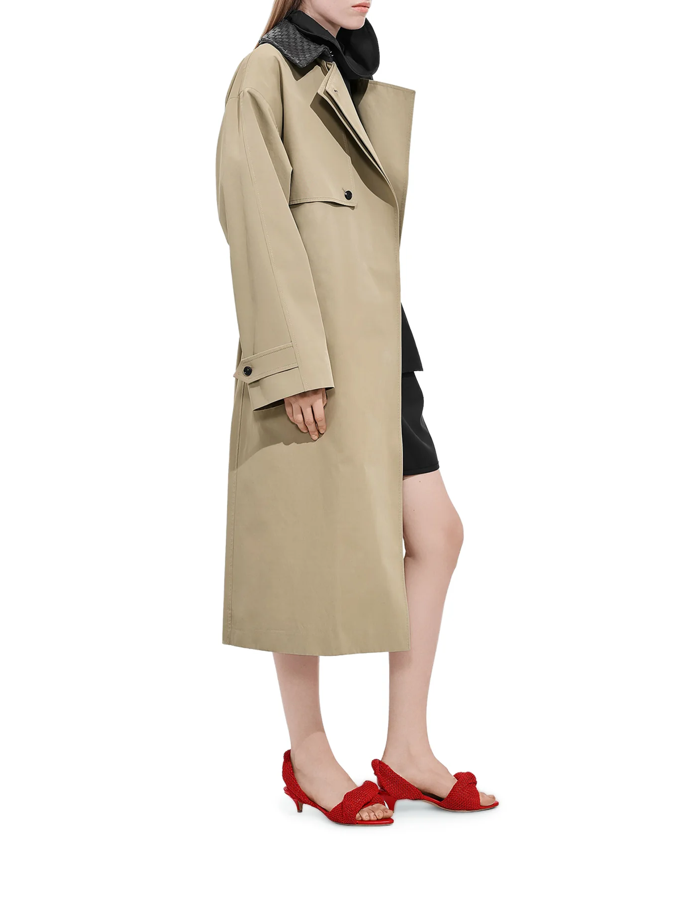COTTON TRENCH COAT WITH WOVEN LEATHER COLLAR - Image 3