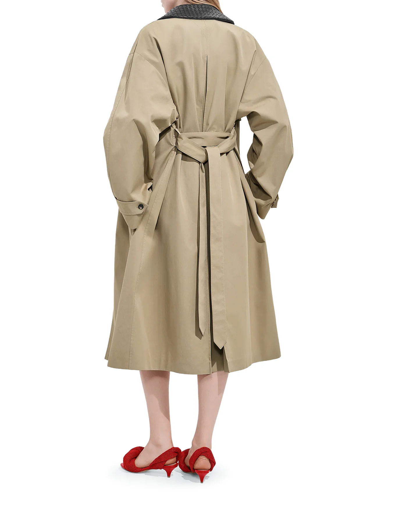COTTON TRENCH COAT WITH WOVEN LEATHER COLLAR - Image 4