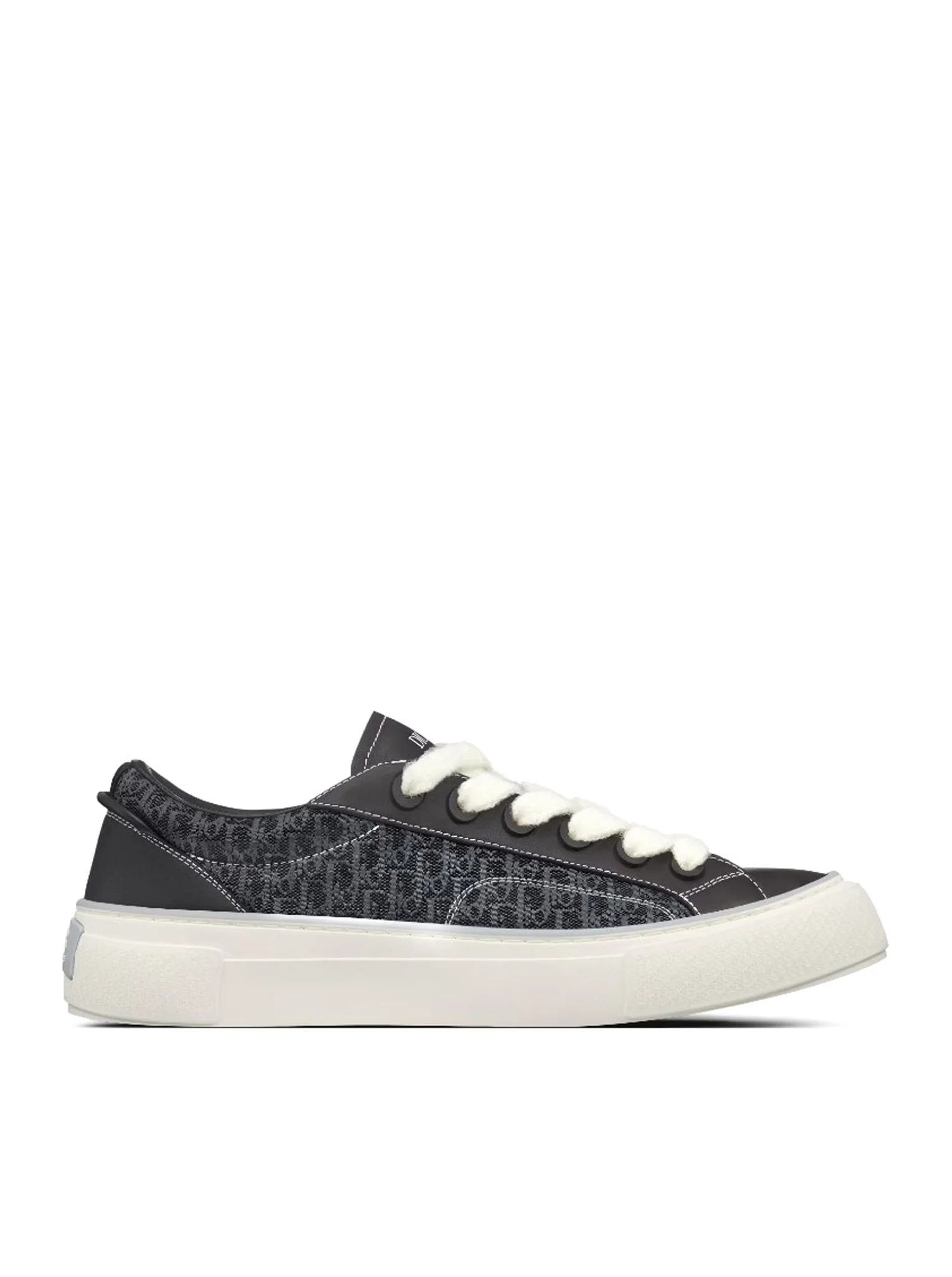 B33 SNEAKERS