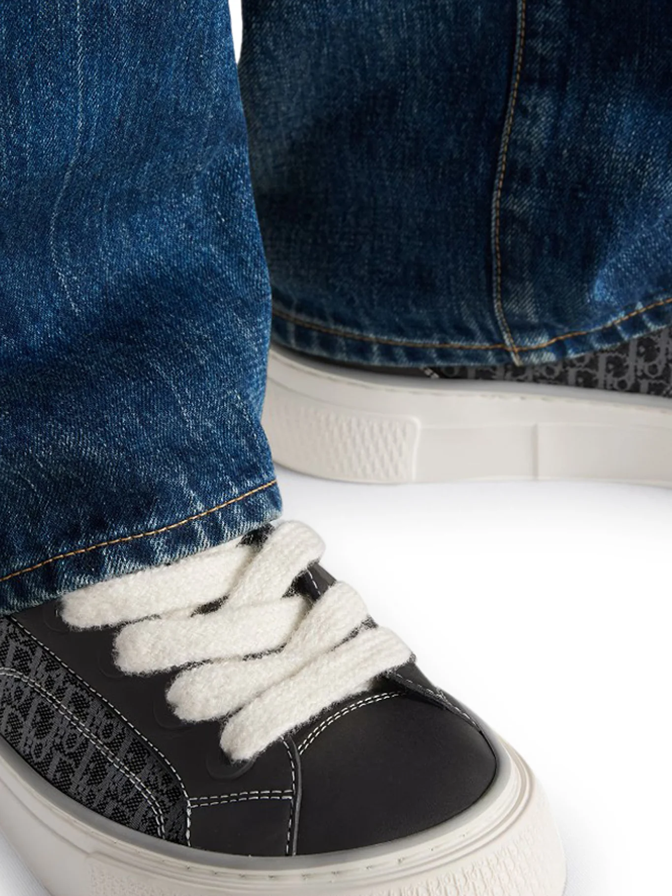 B33 SNEAKERS - Image 8