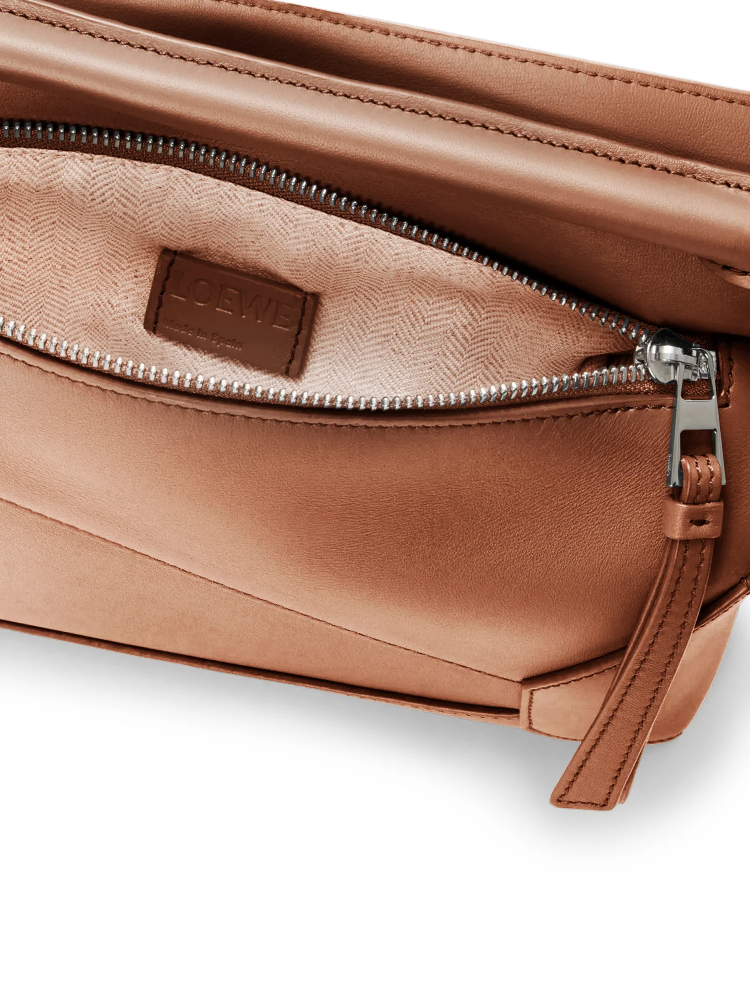 SMALL PUZZLE EDGE BAG IN CLASSIC CALFSKIN LEATHER - Image 10
